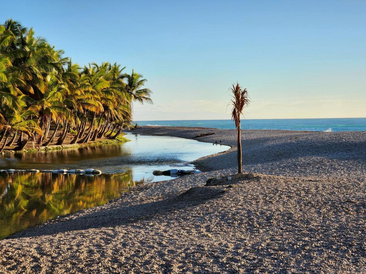 Beachfront Apartment, Quiet 4 Beds, 1 Bath, Ac, Wi-Fi, Hot Water, In Paraiso Near Los Patos Eksteriør bilde