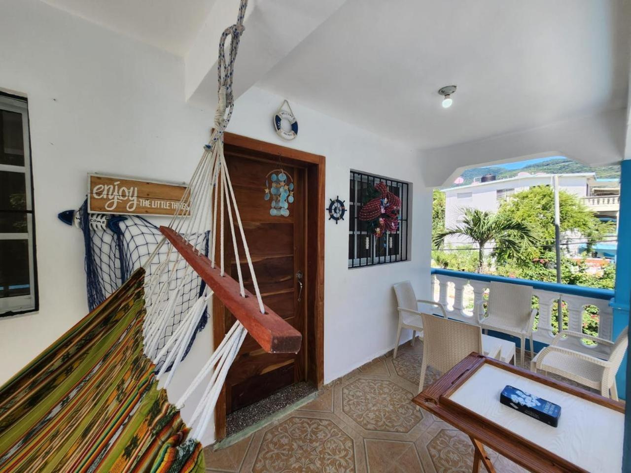 Beachfront Apartment, Quiet 4 Beds, 1 Bath, Ac, Wi-Fi, Hot Water, In Paraiso Near Los Patos Eksteriør bilde
